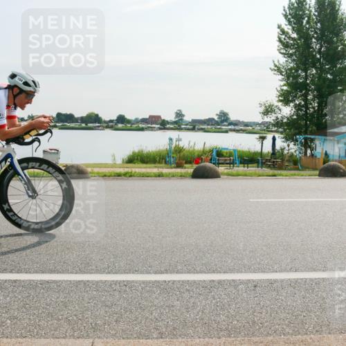 15.06.2025 - 27. Vierlanden-Triathlon H.Heesch http://msf.ph/oto/8017967 15.06.2025 09:22:32 Radfahren 43, 104 meine-sportfotos.de