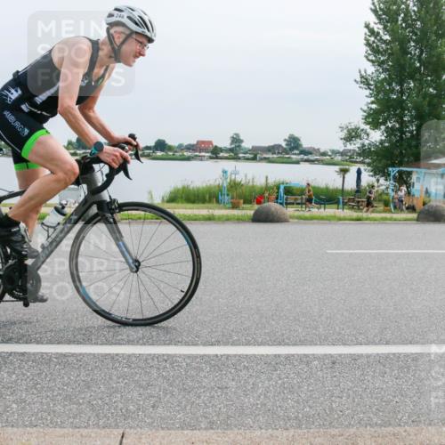15.06.2025 - 27. Vierlanden-Triathlon H.Heesch http://msf.ph/oto/8017970 15.06.2025 11:14:15 Radfahren 248, 503, 763, 781 meine-sportfotos.de