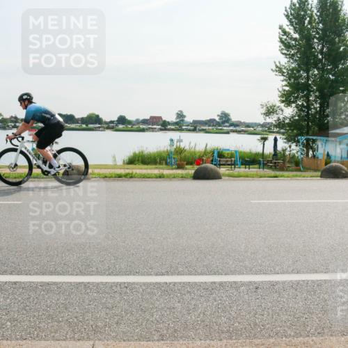 15.06.2025 - 27. Vierlanden-Triathlon H.Heesch http://msf.ph/oto/8017971 15.06.2025 09:22:33 Radfahren 43, 104 meine-sportfotos.de