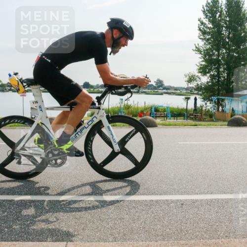 15.06.2025 - 27. Vierlanden-Triathlon H.Heesch http://msf.ph/oto/8017980 15.06.2025 09:22:44 Radfahren 116 meine-sportfotos.de