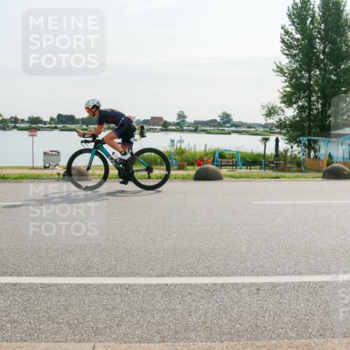 15.06.2025 - 27. Vierlanden-Triathlon H.Heesch http://msf.ph/oto/8017998 15.06.2025 09:22:47 Radfahren 116, 228 meine-sportfotos.de