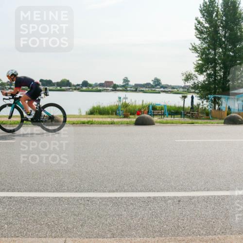 15.06.2025 - 27. Vierlanden-Triathlon H.Heesch http://msf.ph/oto/8018004 15.06.2025 09:22:47 Radfahren 116, 228 meine-sportfotos.de