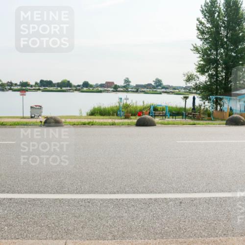 15.06.2025 - 27. Vierlanden-Triathlon H.Heesch http://msf.ph/oto/8018013 15.06.2025 09:22:54 Radfahren 228 meine-sportfotos.de