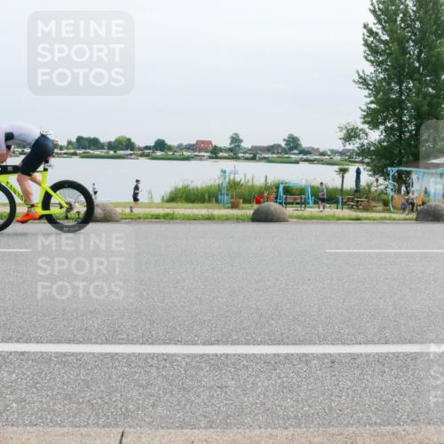 15.06.2025 - 27. Vierlanden-Triathlon H.Heesch http://msf.ph/oto/8018014 15.06.2025 11:14:28 Radfahren 19, 160, 380, 663, 855 meine-sportfotos.de