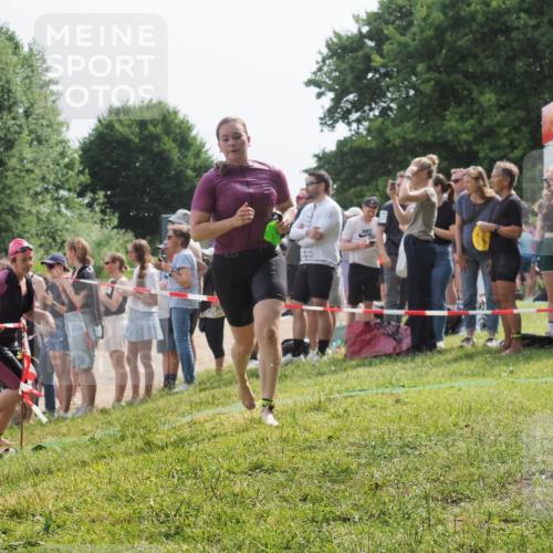 15.06.2025 - 27. Vierlanden-Triathlon KatJ http://msf.ph/oto/8018015 15.06.2025 10:17:19 Schwimmen 479, 510, 556, 575, 581, 584, 602 meine-sportfotos.de