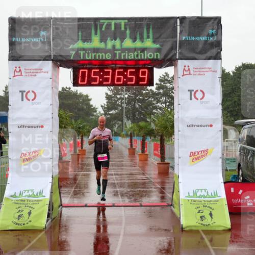 15.06.2025 - 7 Türme Triathlon Michael Strokosch http://msf.ph/oto/8018022 15.06.2025 15:36:58 Ziel 339 meine-sportfotos.de