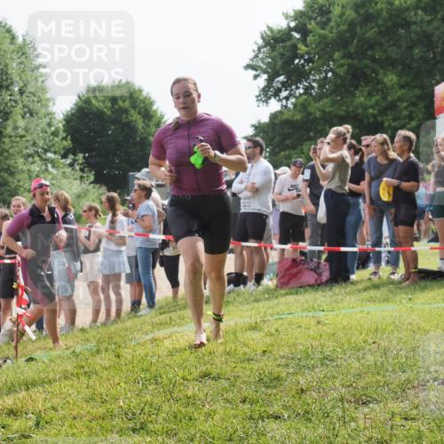 15.06.2025 - 27. Vierlanden-Triathlon KatJ http://msf.ph/oto/8018024 15.06.2025 10:17:19 Schwimmen 479, 510, 556, 575, 581, 584, 602 meine-sportfotos.de