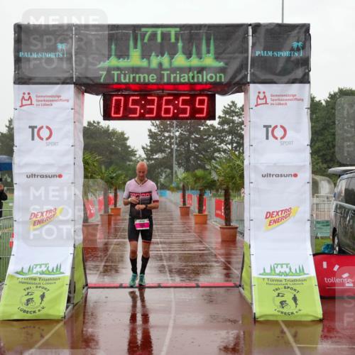 15.06.2025 - 7 Türme Triathlon Michael Strokosch http://msf.ph/oto/8018026 15.06.2025 15:36:59 Ziel 339 meine-sportfotos.de