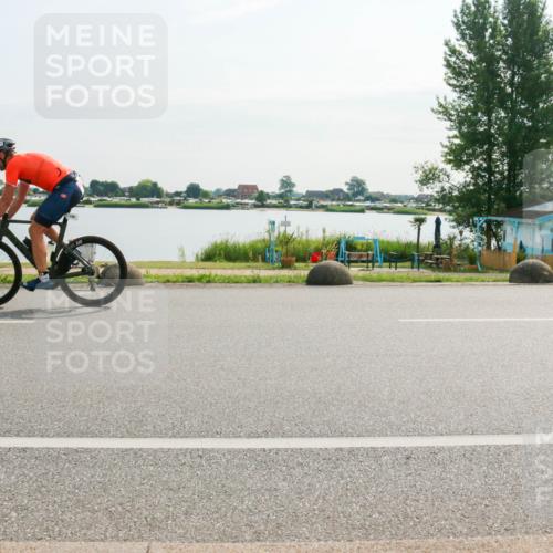 15.06.2025 - 27. Vierlanden-Triathlon H.Heesch http://msf.ph/oto/8018035 15.06.2025 09:23:08 Radfahren 22, 129, 176 meine-sportfotos.de