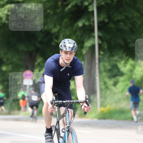 15.06.2025 - 7 Türme Triathlon Yannick Fuchs http://msf.ph/oto/8018040 15.06.2025 13:31:17 Radfahren 741, 938, 1166 meine-sportfotos.de