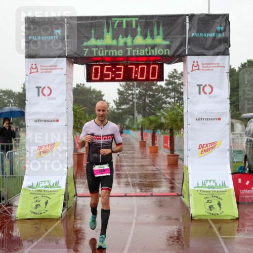 15.06.2025 - 7 Türme Triathlon Michael Strokosch http://msf.ph/oto/8018064 15.06.2025 15:37:00 Ziel 298, 339 meine-sportfotos.de