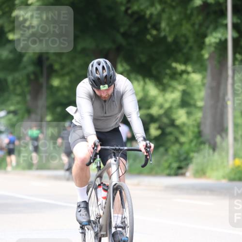 15.06.2025 - 7 Türme Triathlon Yannick Fuchs http://msf.ph/oto/8018090 15.06.2025 13:31:18 Radfahren 741, 938 meine-sportfotos.de