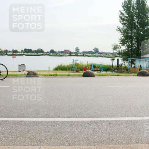 15.06.2025 - 27. Vierlanden-Triathlon H.Heesch http://msf.ph/oto/8018092 15.06.2025 09:23:25 Radfahren 198, 201 meine-sportfotos.de