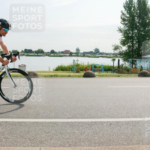 15.06.2025 - 27. Vierlanden-Triathlon H.Heesch http://msf.ph/oto/8018139 15.06.2025 09:23:44 Radfahren 139 meine-sportfotos.de