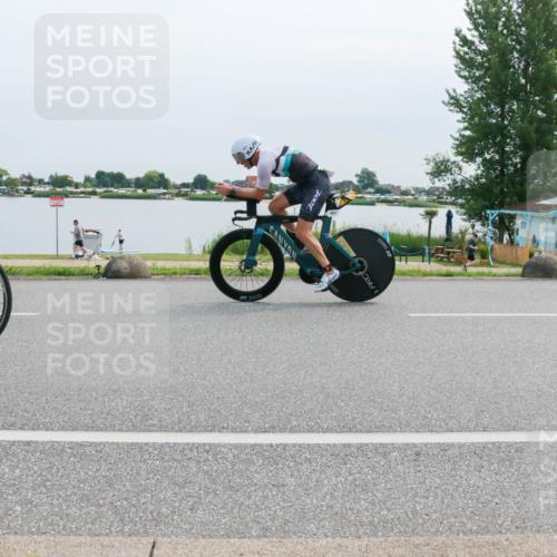 15.06.2025 - 27. Vierlanden-Triathlon H.Heesch http://msf.ph/oto/8018168 15.06.2025 11:14:32 Radfahren 19, 209, 380, 663, 831, 855 meine-sportfotos.de