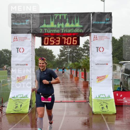 15.06.2025 - 7 Türme Triathlon Michael Strokosch http://msf.ph/oto/8018175 15.06.2025 15:37:06 Ziel 298, 339 meine-sportfotos.de