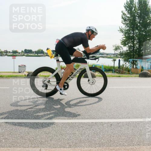 15.06.2025 - 27. Vierlanden-Triathlon H.Heesch http://msf.ph/oto/8018177 15.06.2025 09:24:37 Radfahren 153, 160 meine-sportfotos.de