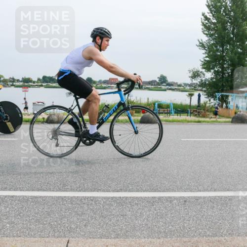 15.06.2025 - 27. Vierlanden-Triathlon H.Heesch http://msf.ph/oto/8018180 15.06.2025 11:14:33 Radfahren 19, 209, 663, 831, 855 meine-sportfotos.de