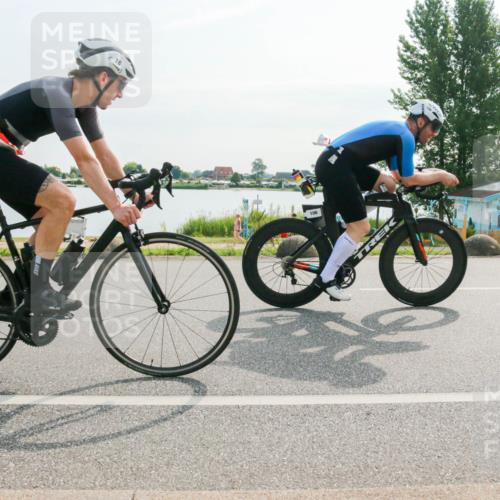 15.06.2025 - 27. Vierlanden-Triathlon H.Heesch http://msf.ph/oto/8018209 15.06.2025 09:25:51 Radfahren 18, 106, 215 meine-sportfotos.de