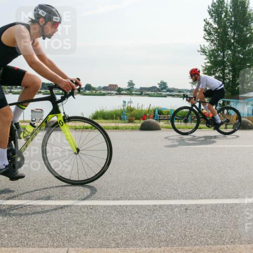 15.06.2025 - 27. Vierlanden-Triathlon H.Heesch http://msf.ph/oto/8018228 15.06.2025 09:26:17 Radfahren 29, 72, 142, 180, 191, 194 meine-sportfotos.de