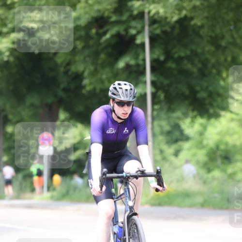 15.06.2025 - 7 Türme Triathlon Yannick Fuchs http://msf.ph/oto/8018231 15.06.2025 13:31:22 Radfahren 741, 859 meine-sportfotos.de