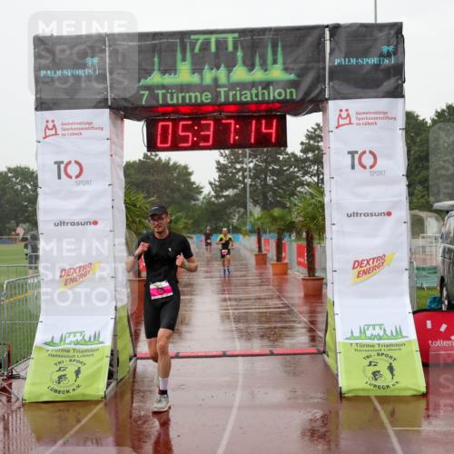 15.06.2025 - 7 Türme Triathlon Michael Strokosch http://msf.ph/oto/8018242 15.06.2025 15:37:14 Ziel 258 meine-sportfotos.de