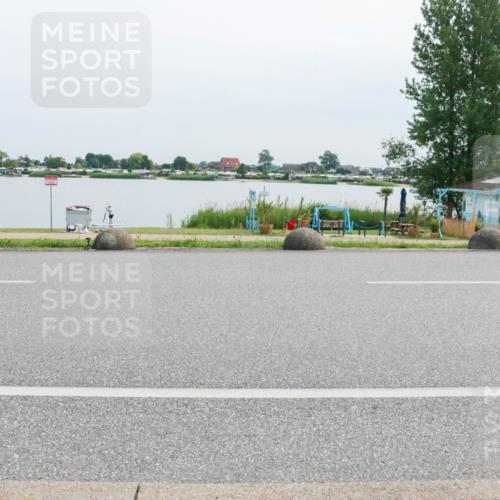 15.06.2025 - 27. Vierlanden-Triathlon H.Heesch http://msf.ph/oto/8018268 15.06.2025 11:14:55 Radfahren 739 meine-sportfotos.de