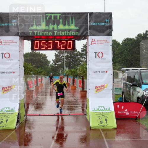 15.06.2025 - 7 Türme Triathlon Michael Strokosch http://msf.ph/oto/8018290 15.06.2025 15:37:20 Ziel 258 meine-sportfotos.de