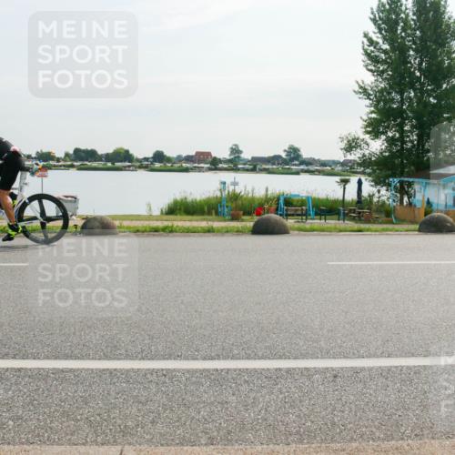15.06.2025 - 27. Vierlanden-Triathlon H.Heesch http://msf.ph/oto/8018296 15.06.2025 09:28:37 Radfahren 116 meine-sportfotos.de