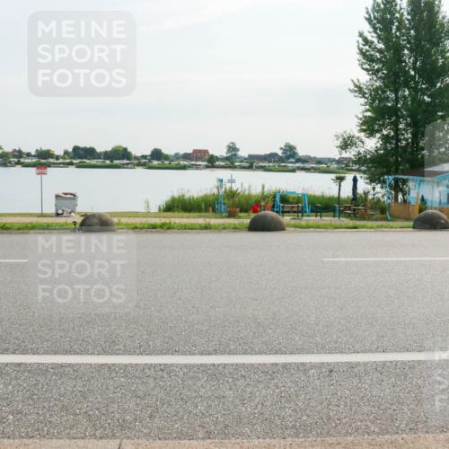 15.06.2025 - 27. Vierlanden-Triathlon H.Heesch http://msf.ph/oto/8018302 15.06.2025 09:28:37 Radfahren 116 meine-sportfotos.de