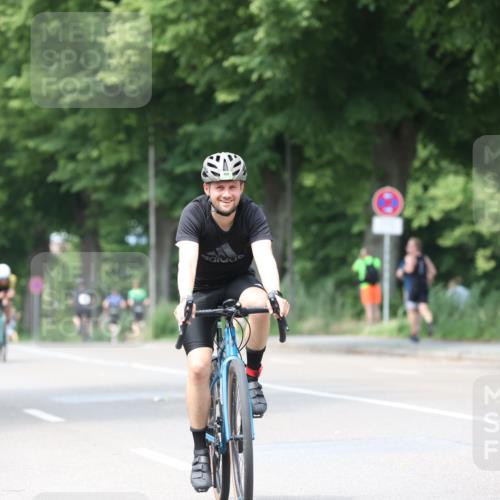 15.06.2025 - 7 Türme Triathlon Yannick Fuchs http://msf.ph/oto/8018310 15.06.2025 13:31:25 Radfahren 384, 741, 859 meine-sportfotos.de
