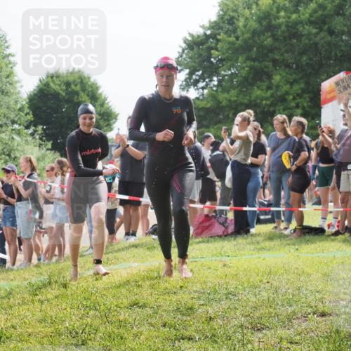 15.06.2025 - 27. Vierlanden-Triathlon KatJ http://msf.ph/oto/8018318 15.06.2025 10:17:32 Schwimmen 485, 488, 492, 519, 529, 532, 557, 572, 582, 584, 588, 594, 626 meine-sportfotos.de