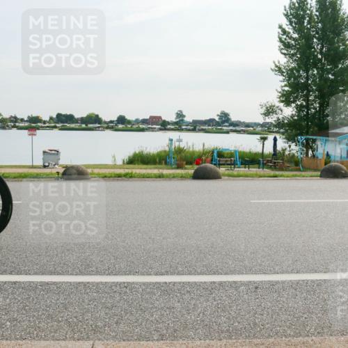 15.06.2025 - 27. Vierlanden-Triathlon H.Heesch http://msf.ph/oto/8018327 15.06.2025 09:28:56 Radfahren 172, 183, 233 meine-sportfotos.de