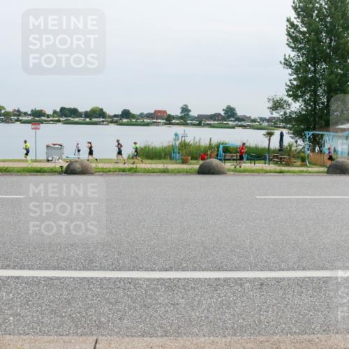 15.06.2025 - 27. Vierlanden-Triathlon H.Heesch http://msf.ph/oto/8018342 15.06.2025 11:15:07 Radfahren 728, 803, 866 meine-sportfotos.de