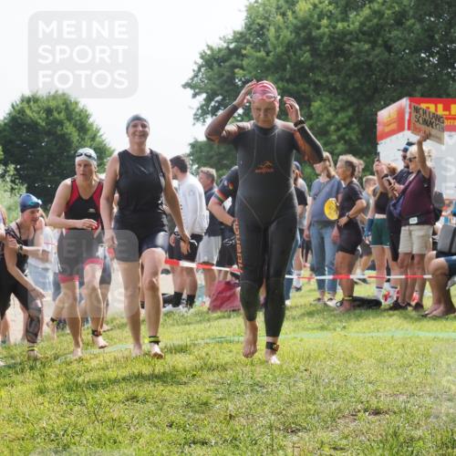 15.06.2025 - 27. Vierlanden-Triathlon KatJ http://msf.ph/oto/8018405 15.06.2025 10:17:37 Schwimmen 485, 488, 492, 493, 519, 532, 537, 552, 557, 562, 572, 582, 588, 594, 626 meine-sportfotos.de