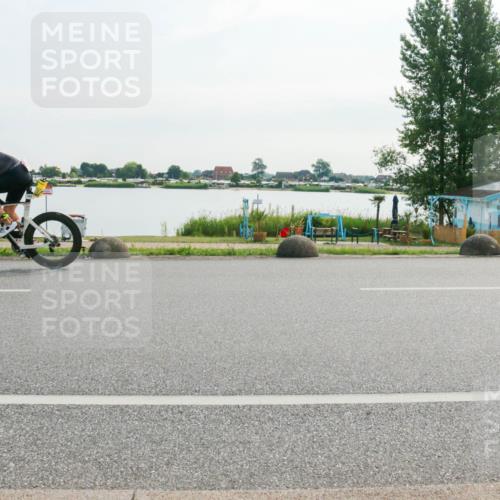 15.06.2025 - 27. Vierlanden-Triathlon H.Heesch http://msf.ph/oto/8018416 15.06.2025 09:30:52 Radfahren 65, 153 meine-sportfotos.de