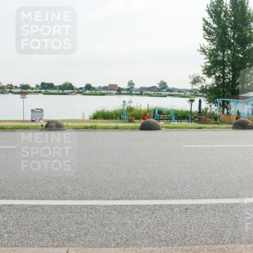 15.06.2025 - 27. Vierlanden-Triathlon H.Heesch http://msf.ph/oto/8018420 15.06.2025 09:30:52 Radfahren 65, 153 meine-sportfotos.de