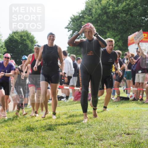 15.06.2025 - 27. Vierlanden-Triathlon KatJ http://msf.ph/oto/8018456 15.06.2025 10:17:38 Schwimmen 485, 488, 492, 493, 519, 532, 537, 552, 557, 562, 572, 582, 588, 594, 626 meine-sportfotos.de
