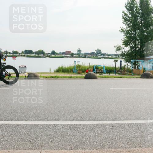 15.06.2025 - 27. Vierlanden-Triathlon H.Heesch http://msf.ph/oto/8018463 15.06.2025 09:31:41 Radfahren 106, 133 meine-sportfotos.de
