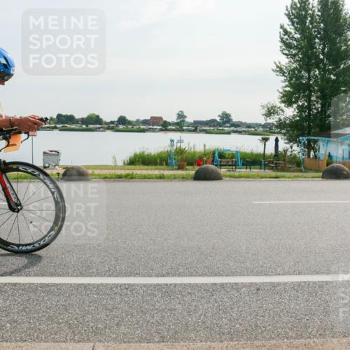 15.06.2025 - 27. Vierlanden-Triathlon H.Heesch http://msf.ph/oto/8018484 15.06.2025 09:31:54 Radfahren 143 meine-sportfotos.de