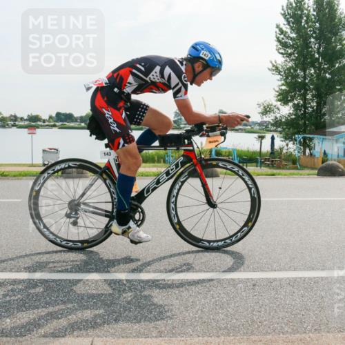 15.06.2025 - 27. Vierlanden-Triathlon H.Heesch http://msf.ph/oto/8018485 15.06.2025 09:31:54 Radfahren 143 meine-sportfotos.de