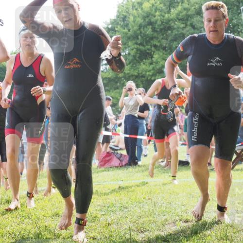 15.06.2025 - 27. Vierlanden-Triathlon KatJ http://msf.ph/oto/8018493 15.06.2025 10:17:39 Schwimmen 485, 488, 492, 493, 519, 532, 537, 552, 557, 562, 572, 582, 588, 594, 626 meine-sportfotos.de