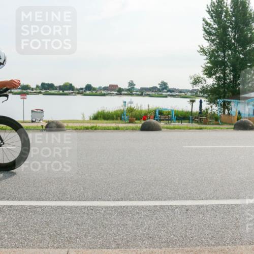 15.06.2025 - 27. Vierlanden-Triathlon H.Heesch http://msf.ph/oto/8018515 15.06.2025 09:32:03 Radfahren 18, 38, 93, 178, 185, 193 meine-sportfotos.de