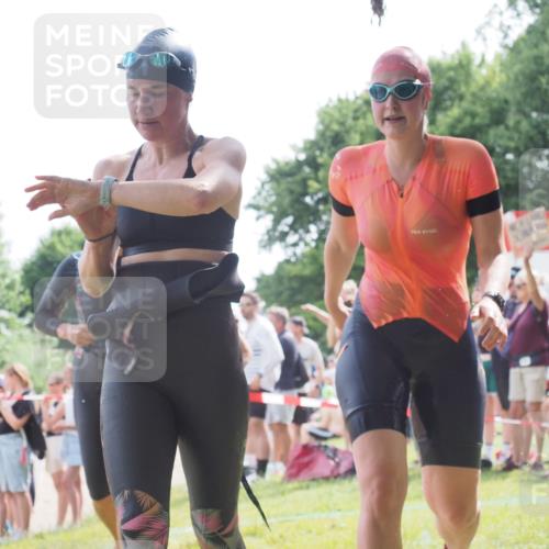 15.06.2025 - 27. Vierlanden-Triathlon KatJ http://msf.ph/oto/8018550 15.06.2025 10:17:42 Schwimmen 485, 488, 492, 493, 519, 532, 537, 552, 557, 562, 572, 588, 626 meine-sportfotos.de