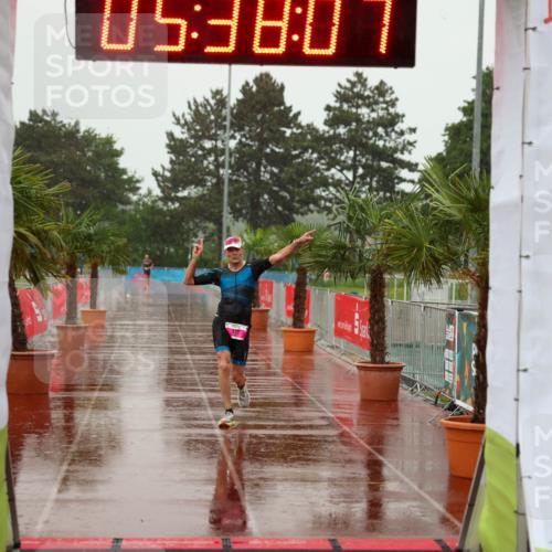 15.06.2025 - 7 Türme Triathlon Michael Strokosch http://msf.ph/oto/8018556 15.06.2025 15:38:07 Ziel 218 meine-sportfotos.de