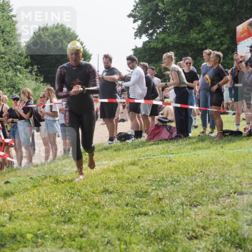 15.06.2025 - 27. Vierlanden-Triathlon KatJ http://msf.ph/oto/8018570 15.06.2025 10:17:45 Schwimmen 485, 488, 492, 493, 519, 522, 532, 537, 552, 557, 562, 563, 572, 588, 626 meine-sportfotos.de