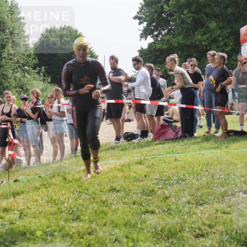 15.06.2025 - 27. Vierlanden-Triathlon KatJ http://msf.ph/oto/8018573 15.06.2025 10:17:45 Schwimmen 485, 488, 492, 493, 519, 522, 532, 537, 552, 557, 562, 563, 572, 588, 626 meine-sportfotos.de