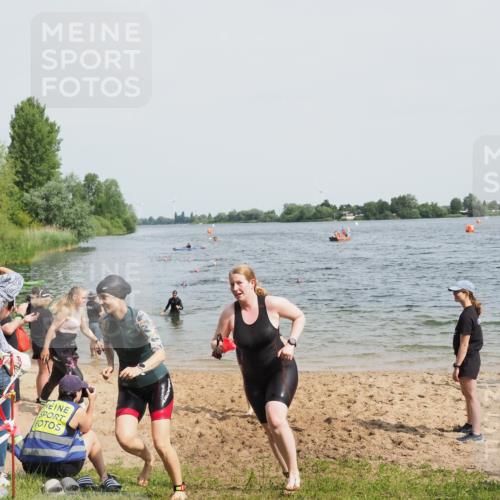 21.06.2025 - 27. Vierlanden-Triathlon MichiJ http://msf.ph/oto/8018576 15.06.2026 10:18:33 Schwimmen 495, 533, 621, 628 meine-sportfotos.de