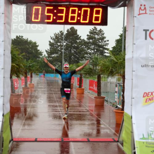 15.06.2025 - 7 Türme Triathlon Michael Strokosch http://msf.ph/oto/8018582 15.06.2025 15:38:08 Ziel 218 meine-sportfotos.de