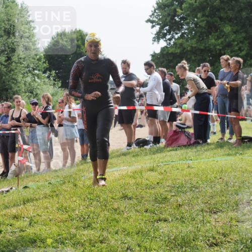 15.06.2025 - 27. Vierlanden-Triathlon KatJ http://msf.ph/oto/8018583 15.06.2025 10:17:45 Schwimmen 485, 488, 492, 493, 519, 522, 532, 537, 552, 557, 562, 563, 572, 588, 626 meine-sportfotos.de